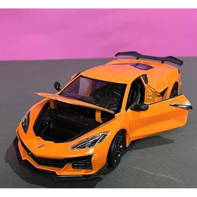 ماکت ماشین فلزی مدل 1:24 Chevrolet Corvette Z06 2023 ویلی (Welly) مقیاس 1:24