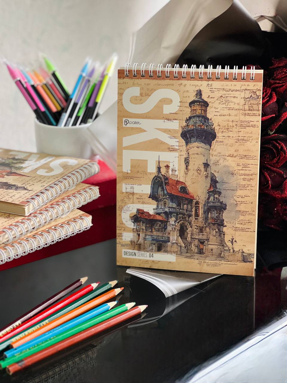 دفتر طراحی 40 برگ مدل دیزاین از برند Pallet کد 04