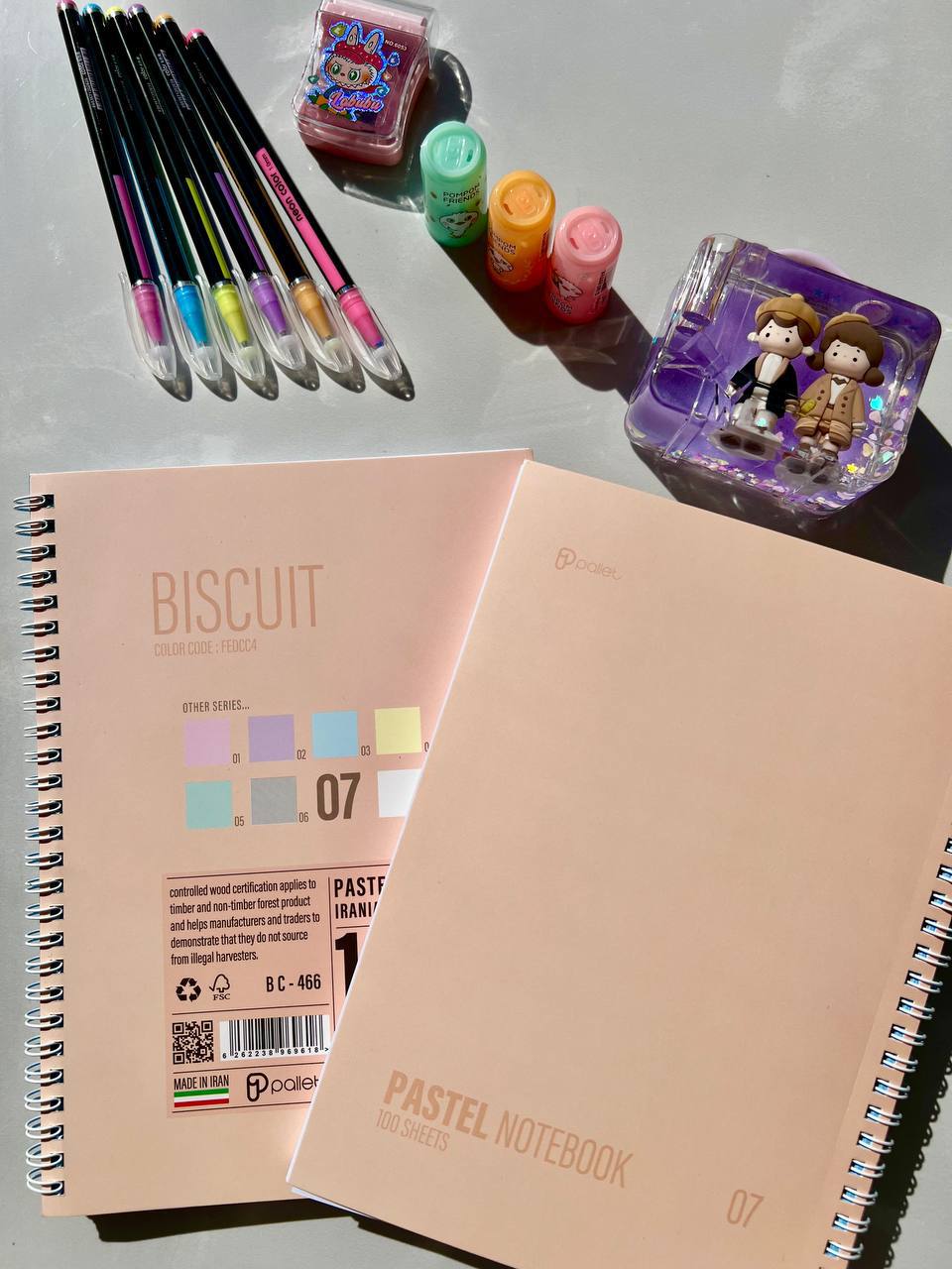 دفتر 100 برگ مدل پاستلی از برند Pallet کد 07