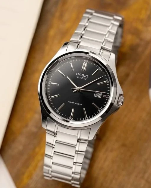 ساعت مچی کاسیو کلاسیک Casio classic تاریخ دار نقره ای صفحه مشکی