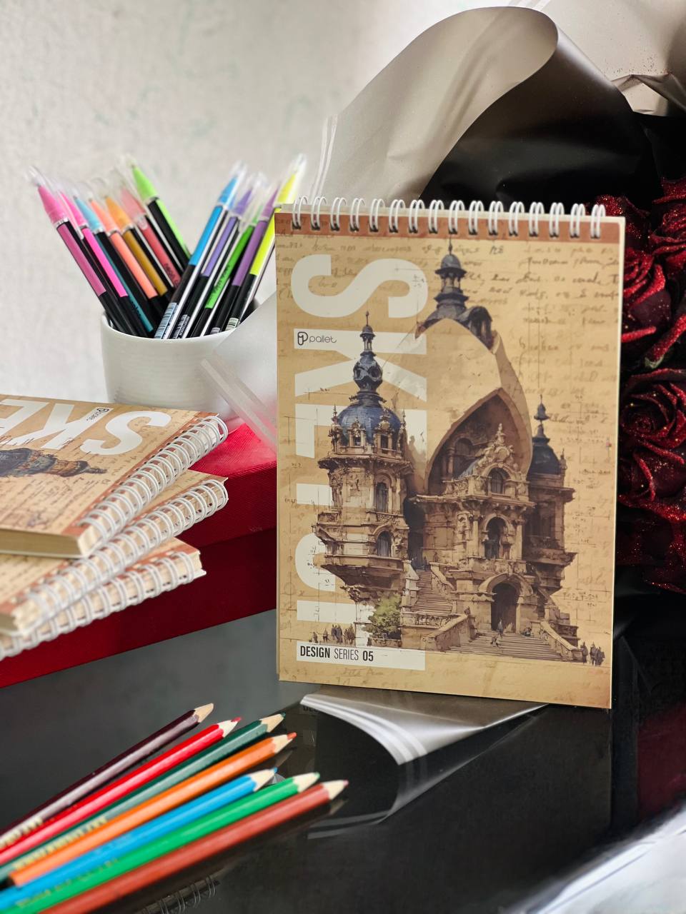 دفتر طراحی 40 برگ مدل دیزاین از برند Pallet کد 05