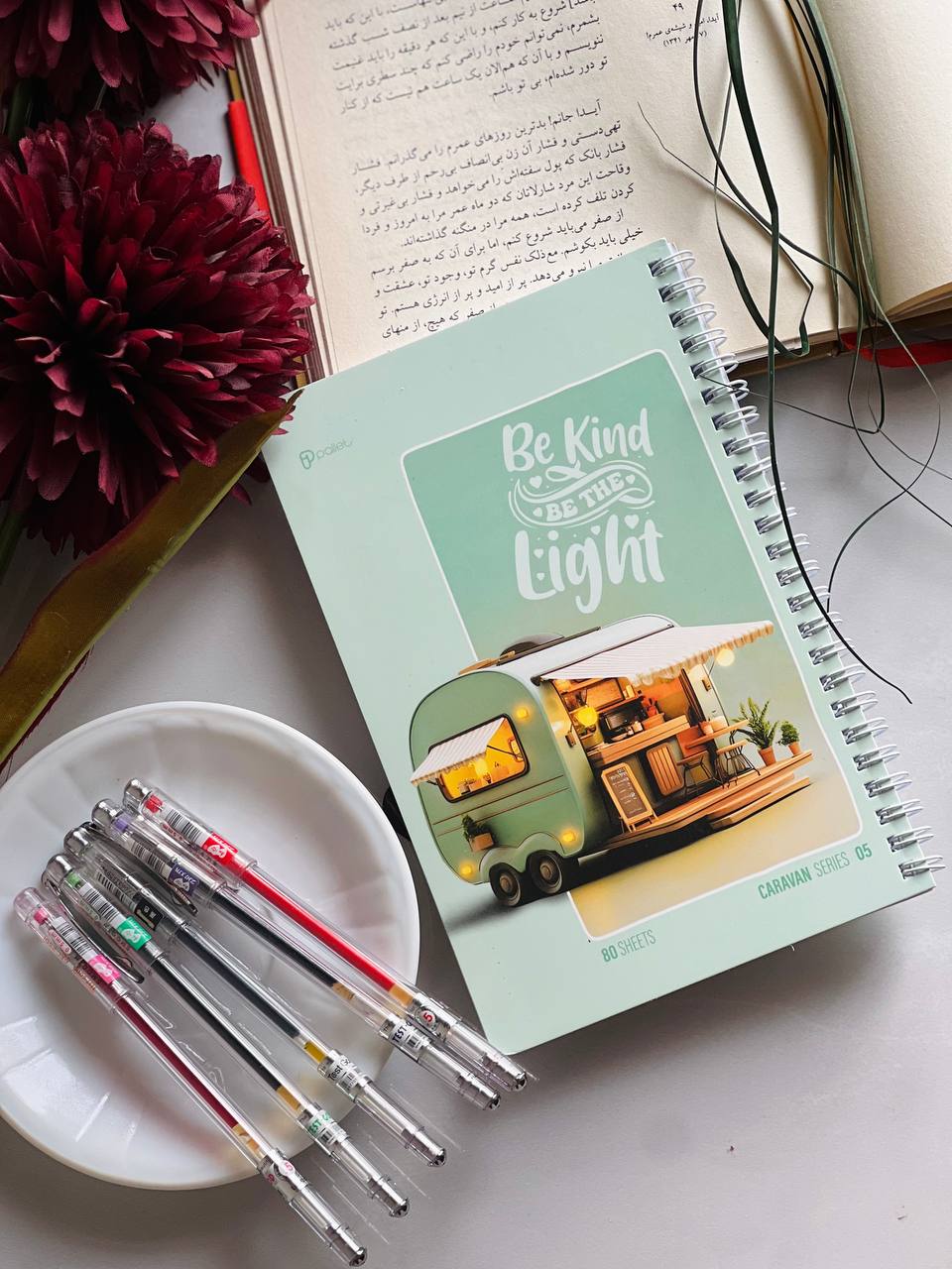 مینی دفتر 80 برگ مدل کاروان از برند Pallet کد 05