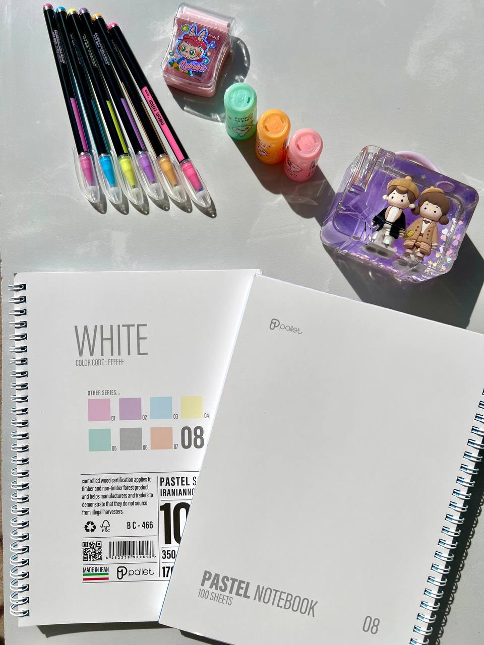 دفتر 100 برگ مدل پاستلی از برند Pallet کد 08