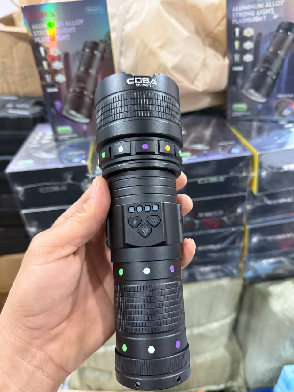 چراغ قوه زوم دار از برند Coba