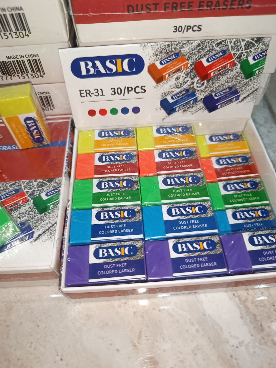 پاک کن رنگی سایز متوسط برند بیسیک